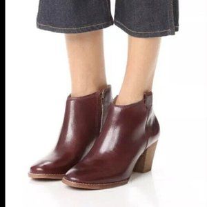 Madewell Billie Boot. Dark Cabernet. Size 8.